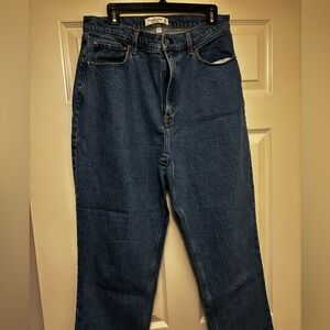 Abercrombie & Fitch Curve Love High Rise 90s Relaxed Jean